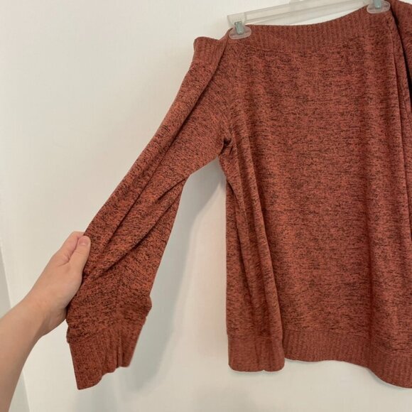 TORRID 4 Plus Size Off Shoulder Super Soft Plush Rib Trim Sweatshirt Coral ish - Picture 15 of 16